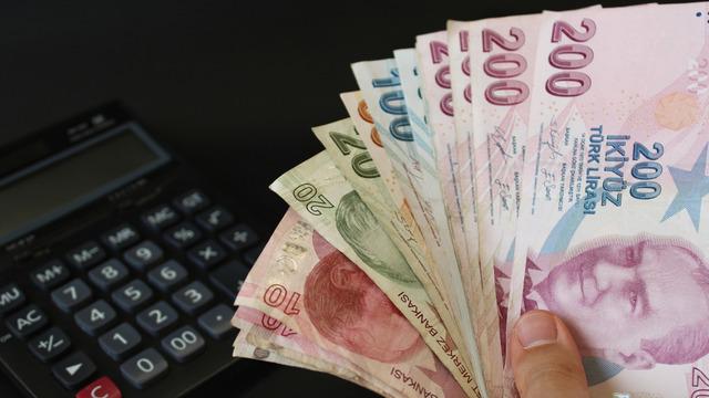 Asgari ücret için 'ara zam' gündemi! Meclis'e sunuldu... CHP'den '3 ayda bir zam' teklifi geldi, Bakan Işıkhan net konuştu