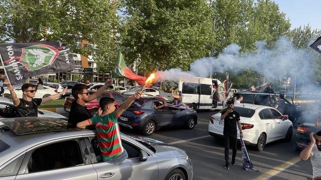 Şampiyonluk için büyük avantaj yakalayan Amed Sportif Faaliyetler'e coşkulu karşılama