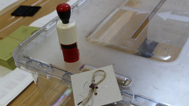 Muhtar azası nedir, muhtar azası nasıl olunur? Muhtar azası maaş alıyor mu?