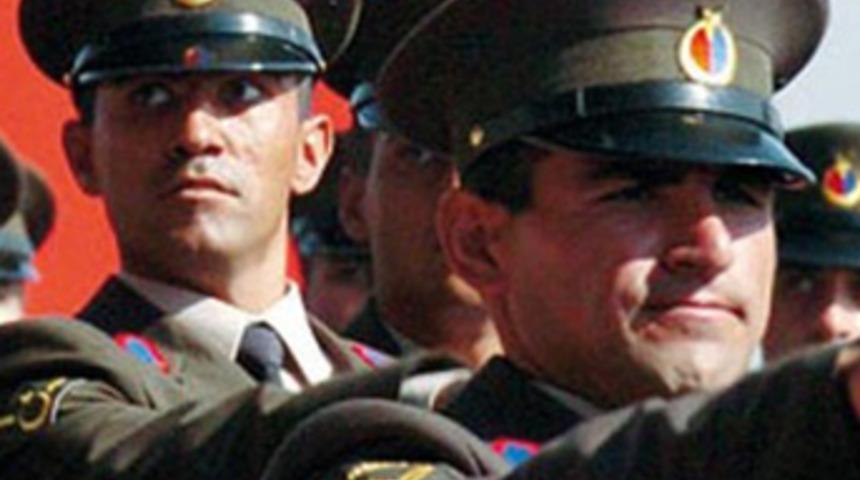 Astsubaylara kadrolu &ccedil;&ouml;z&uuml;m