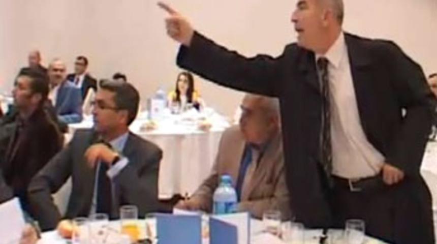 Akil İnsanlar toplantısında arbede