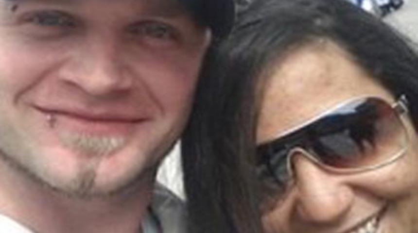 Sahilden topladığı taşlar başına bela oldu