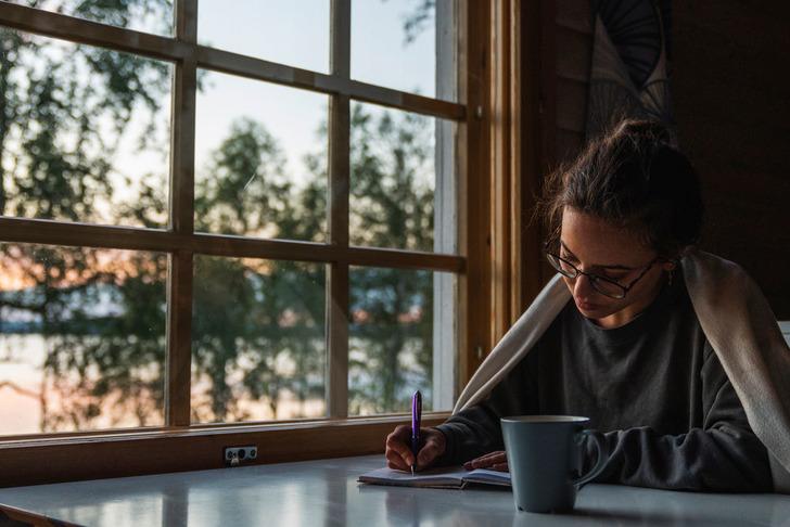 Sabah uyandığında ilk yaptığın şey nedir?