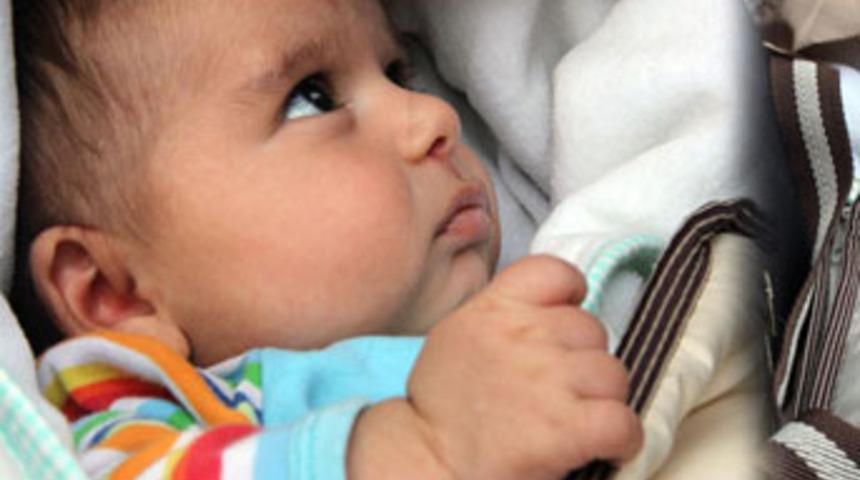 Bir bebeğin y&uuml;rek burkan hikayesi