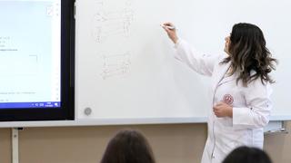 Depremden sonra görev yerlerinden ayrılan öğretmenlerle ilgili yeni gelişme! Bakanlık duyurdu, eski yerlerine dönebilecekler