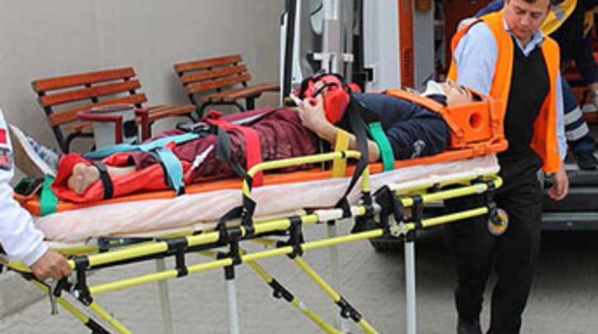 Kız arkadaşının babasına yakalanmamak için...