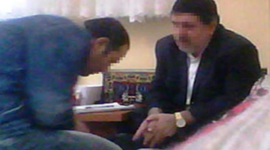 'Cinci hocaları' polis &ccedil;arptı!