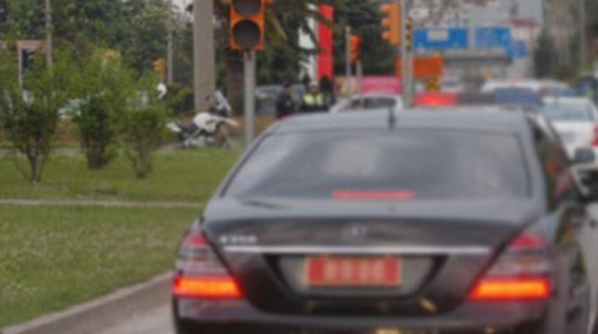 Vekillere trafikte geçiş üstünlüğü