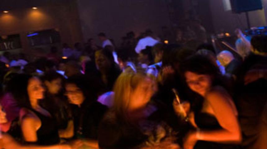 Kadın hırsızdan ilgin&ccedil; y&ouml;ntem