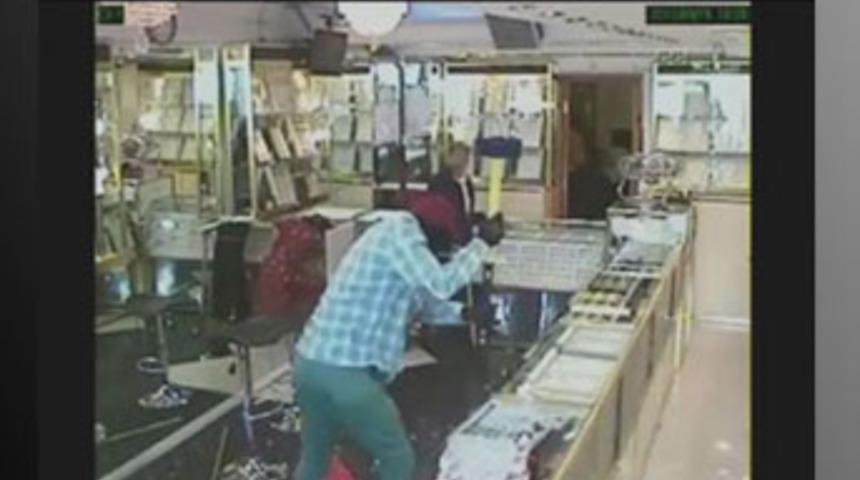 10 saniyede 1 milyon Euro'yu &ccedil;aldılar