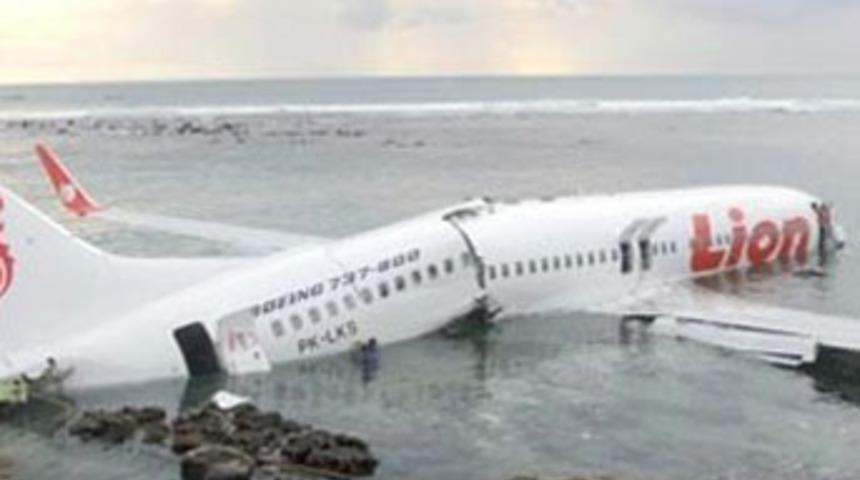 Pisti ıskaladı, okyanusa indi