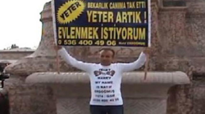 Taksim'de g&ouml;r&uuml;lmemiş eylem
