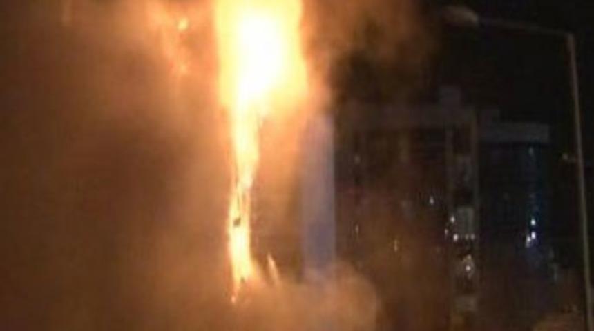 Kartal&rsquo;daki yeni adalet sarayında yangın