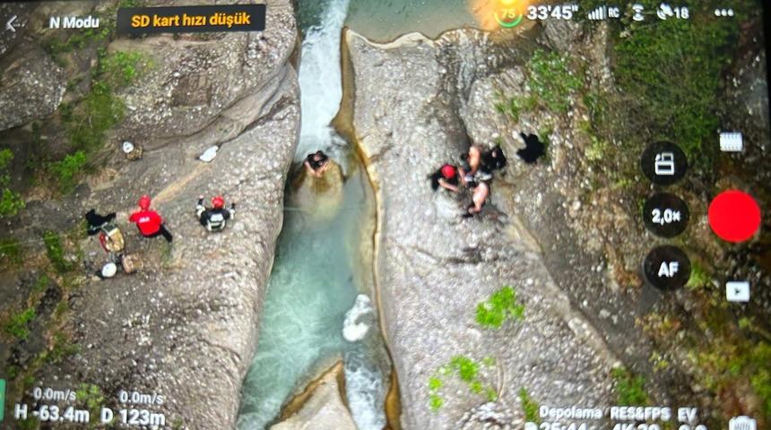 Doğa gezisi yaparken kabusu yaşadılar! Mahsur kalan gençler için ekipler alarma geçti
