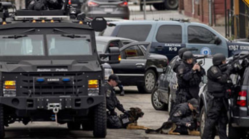 T&uuml;rk &ouml;ğrenci operasyonun ortasında kaldı