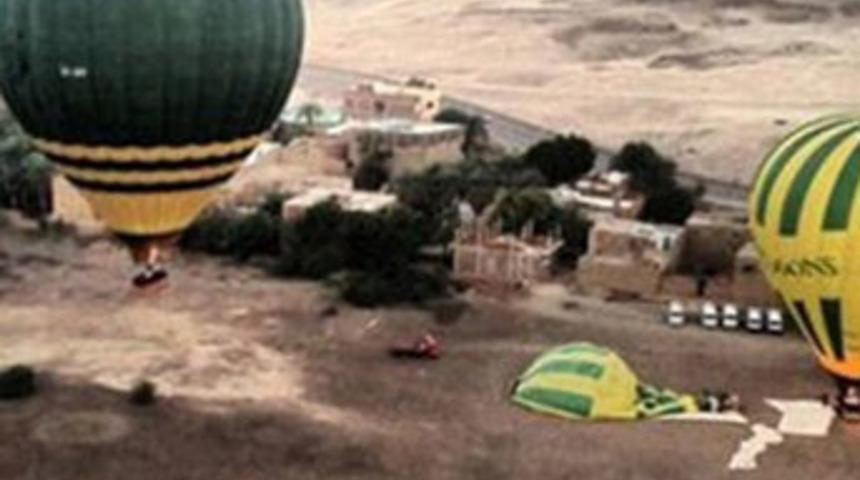 Peru'da balon d&uuml;şt&uuml;: 2 kişi kayıp