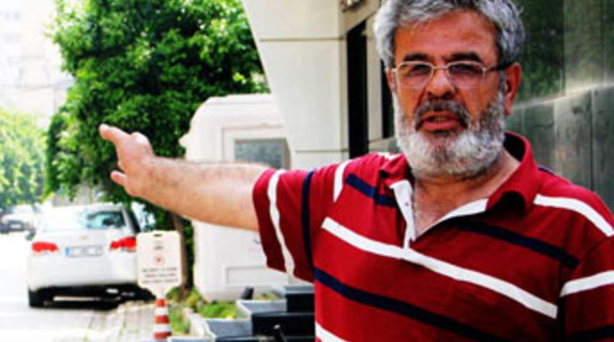 Eski eşini işe aldı, sokakta kaldı