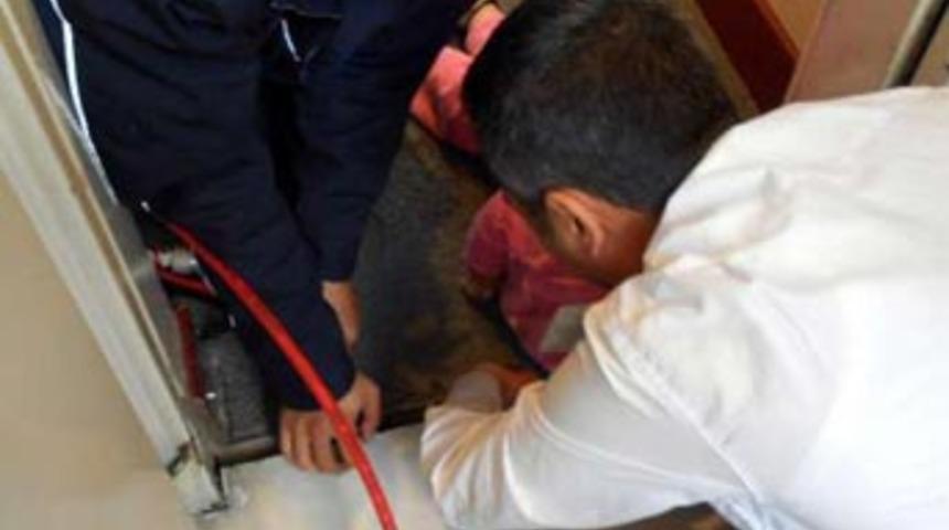 Asansörde korkunç kaza