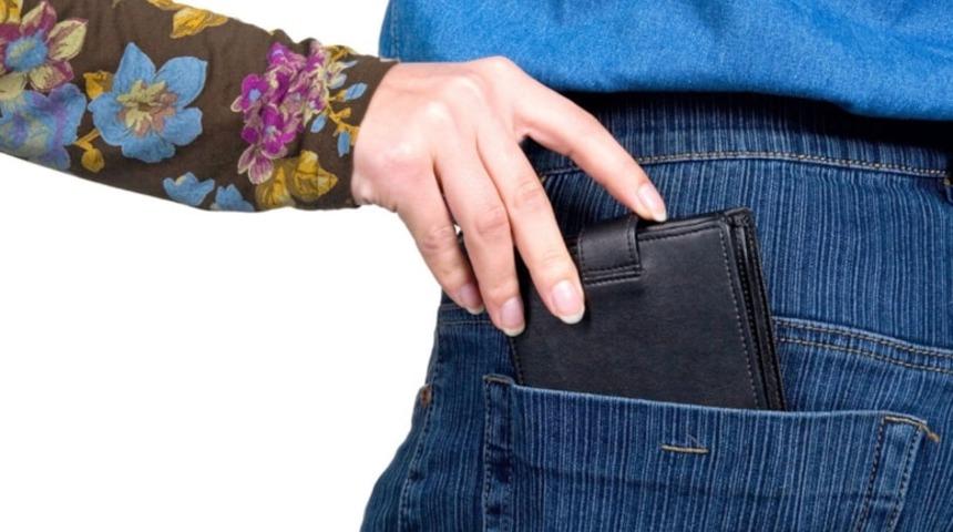 Eşinin cebinden habersiz para alanlar dikkat! Yargıtay'dan emsal karar