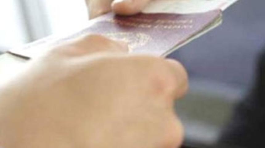 Fransa, vize i&ccedil;in okul diploması istedi