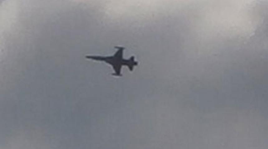 İran'da savaş uçağı düştü: 2 ölü