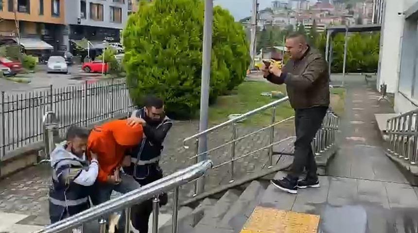 Takıntılı aşığın yaptığı dehşete düşürdü! Eski kız arkadaşının sevgilisinin otomobiline bomba düzeneği koydu