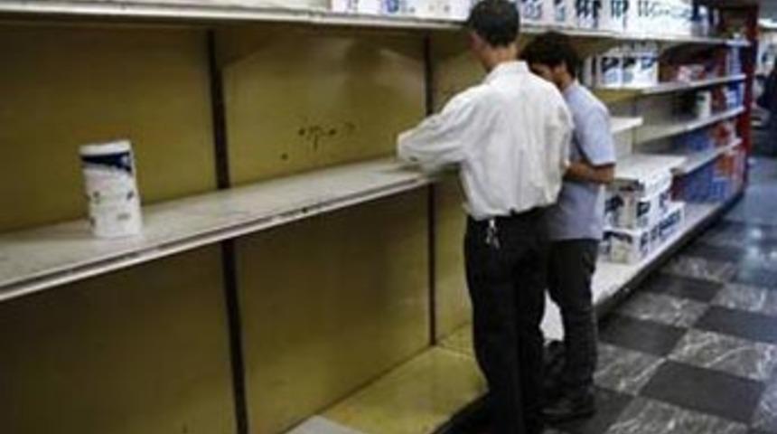 &Uuml;lkede tuvalet kağıdı bitti