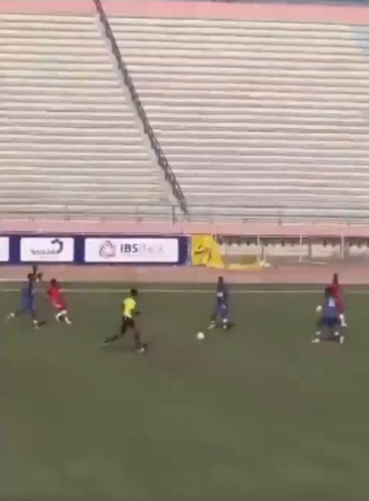 Futbolda şike iddialarına bir yenisi daha eklendi! Kaldırılan ofsayt bayrağı akıllara durgunluk getirdi G1