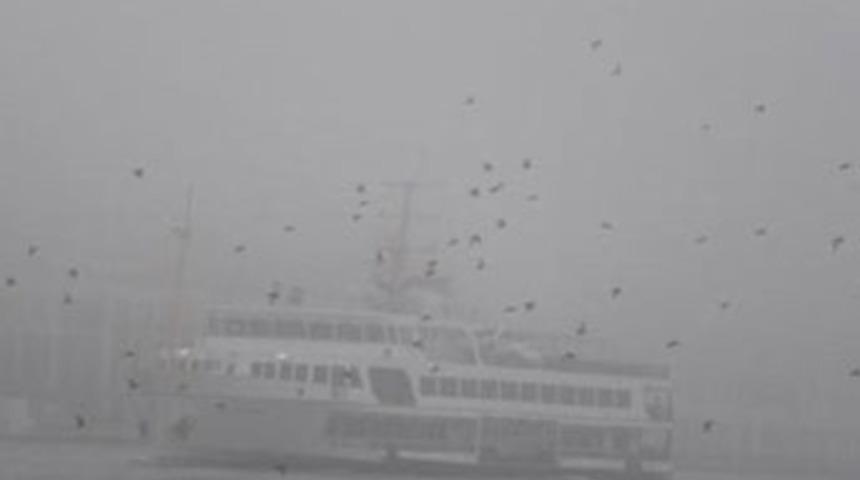 Vapur tekneyle çarpıştı