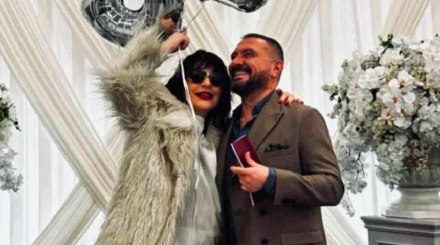 Doğuma günler kala evlenmişti! Gonca Vuslateri kızı Asya Mone'yi ilk kez paylaştı