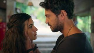 Sonunda beklenen oldu! Zeytin Ağacı dizisinin 2 sezon tarihi açıklandı... Bu yaz yine Ayvalık'tayız!