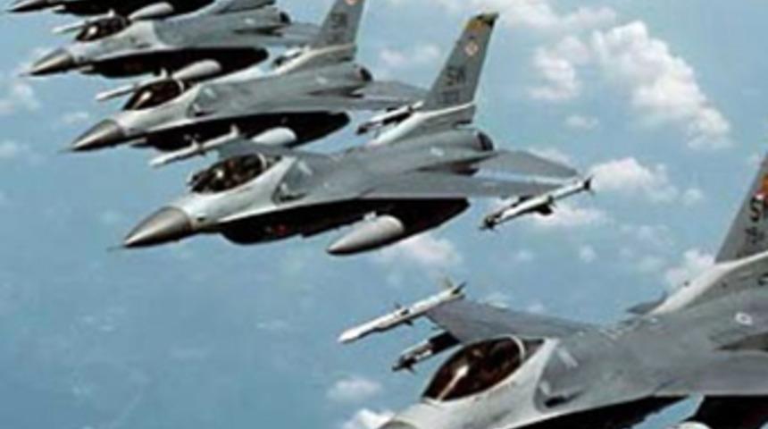 T&uuml;rk F-16&rsquo;lar peş peşe havalanınca...