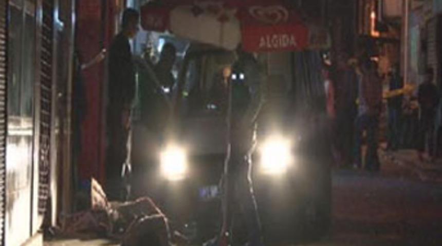 Fatih'te silahlı &ccedil;atışma: 1 &ouml;l&uuml;