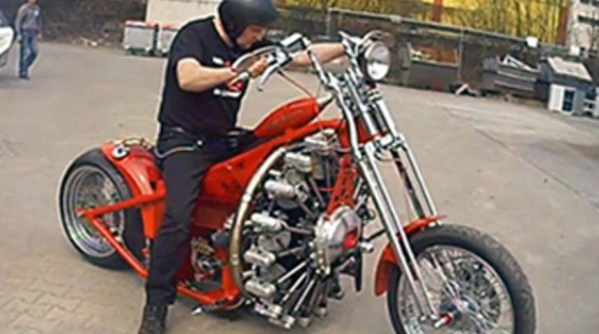 D&uuml;nyanın ilk u&ccedil;ak motorlu motosikleti