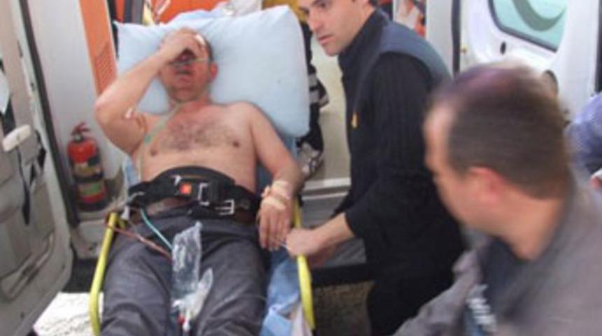 Yolda y&uuml;r&uuml;yen kadının &uuml;zerine d&uuml;şt&uuml;