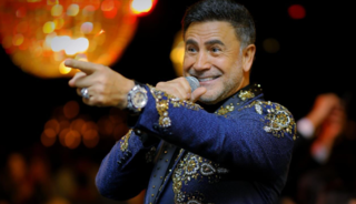 &Uuml;nl&uuml; t&uuml;rk&uuml;c&uuml; İstanbul'u terk etti! 'eEmekliye ayrıldım' diyerek yeni yatırımını a&ccedil;ıkladı