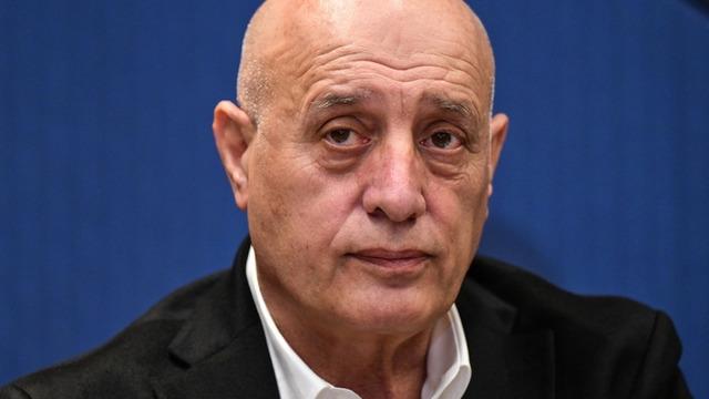 İstanbulspor Başkanı Ecmel Faik Sarıalioğlu: ''Yatacaklar, kalkacaklar beni rüyalarında görecekler''