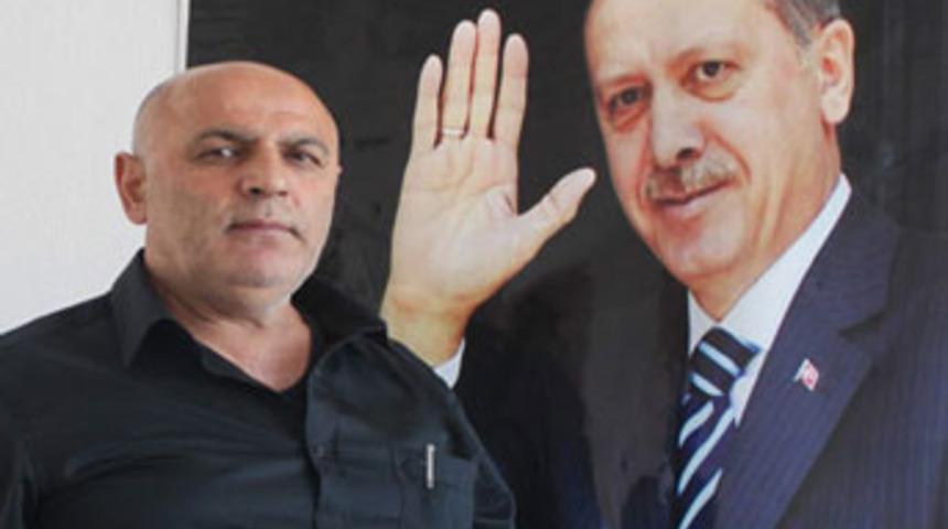 O isim Ak Parti’den istifa etti