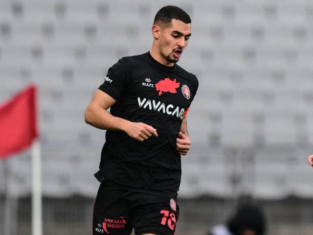 Fenerbahçe yeni sezonun ilk transferini yaptı! Fatih Karagümrük forması giyen Levent Mercan ile anlaşma sağlandı