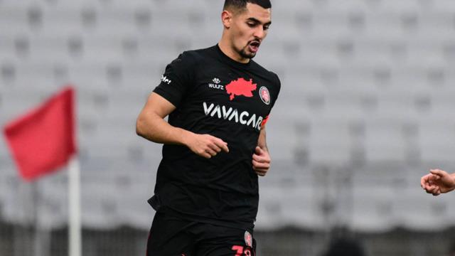 Fenerbahçe yeni sezonun ilk transferini yaptı! Fatih Karagümrük forması giyen Levent Mercan ile anlaşma sağlandı