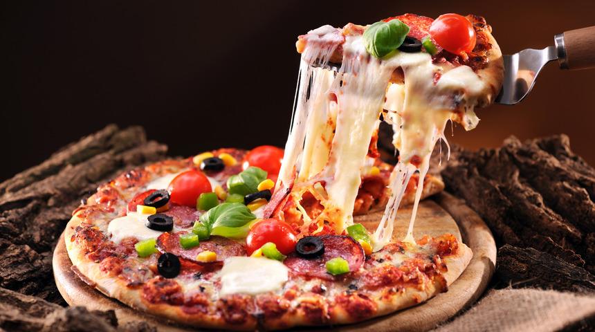 Evde pratik pizza tarifi: Evde pratik pizza nasıl yapılır?