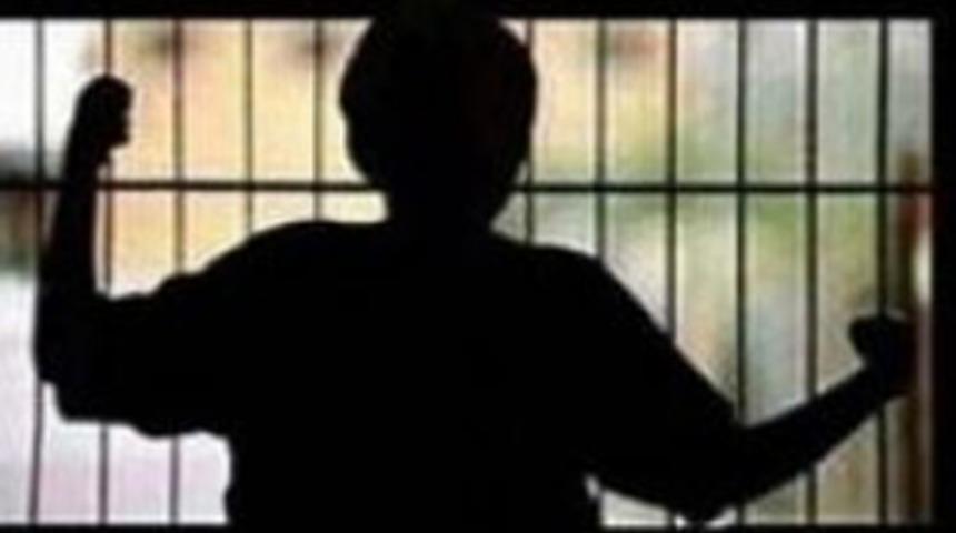 &Ccedil;ocuk mahkumlara hortumla dayak iddiası