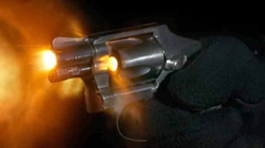 Silahlı saldırgan dehşet saçtı: 6 ölü