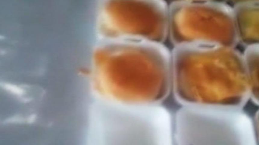 4 dakikada 16 hamburger