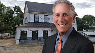 Satın aldığında bomboş araziydi! Geri döndüğünde inşa edilen bir ev gördü... Dört yatak odalı evin değeri 1,45 milyon dolar