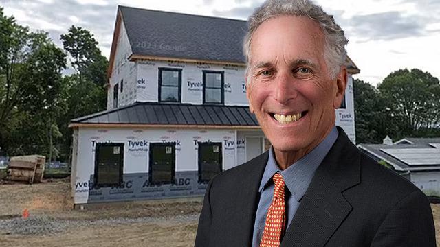 Satın aldığında bomboş araziydi! Geri döndüğünde inşa edilen bir ev gördü... Dört yatak odalı evin değeri 1,45 milyon dolar