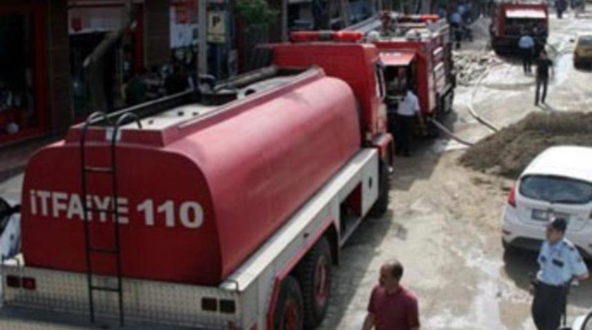 Fatih'te doğalgaz patlaması:2 &ouml;l&uuml;