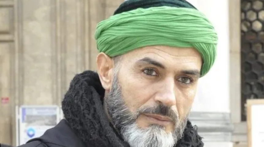 Kendini maneviyata adamıştı! Yaşar Alptekin "Hacı adam böyle giyinmez” diyenlere sert çıktı! 'Peygamber Efendimiz yaşasaydı...'