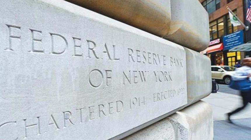 Fed'in faiz indirimi için beklentiler değişti! S&P'den revizyon geldi