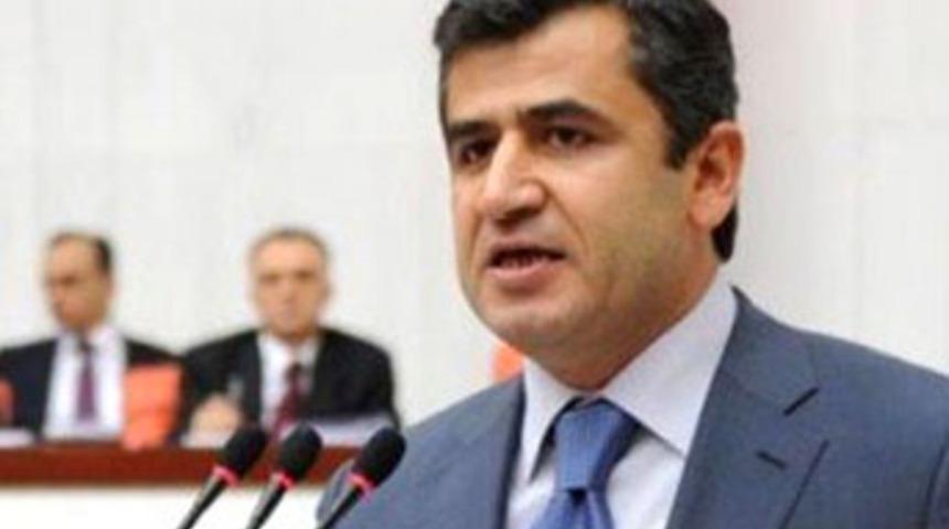 BDP'li vekil soyadını değiştirdi